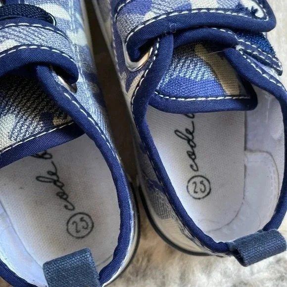 Kids Sneakers - Picture 5 of 7